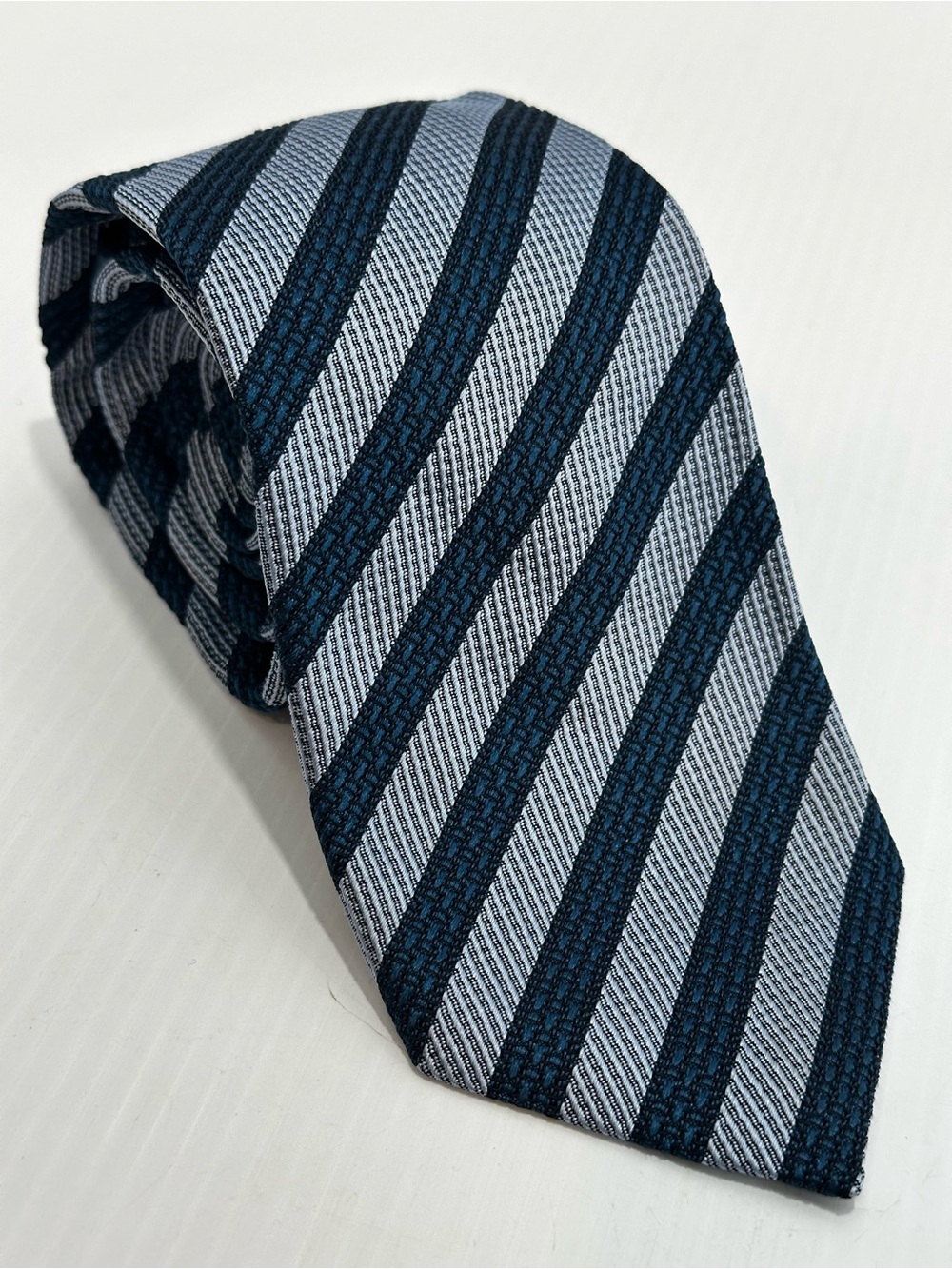 Ermenegildo Zegna Silk Tie Blue Silver Stripe Made‎ in Italy Men’s